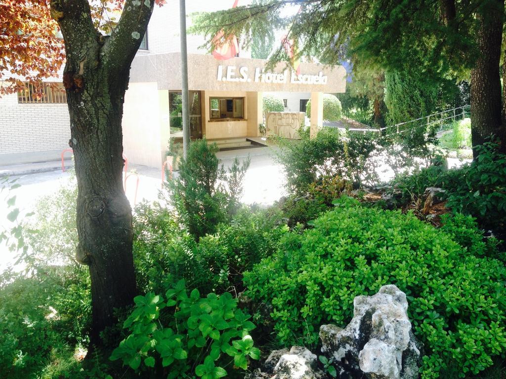 Hotel Escuela มาดริด ภายนอก รูปภาพ