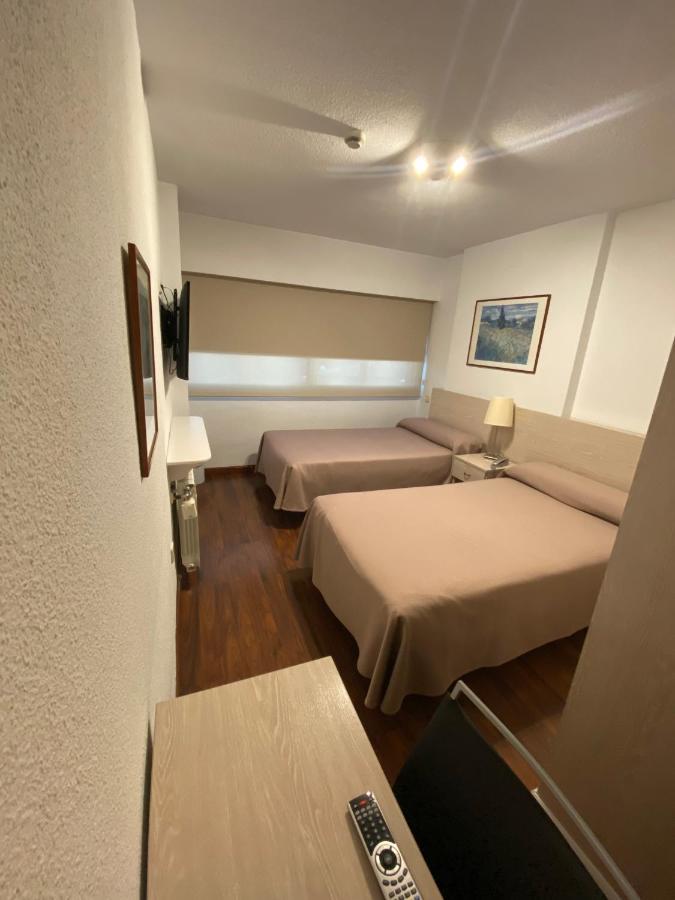 Hotel Escuela มาดริด ภายนอก รูปภาพ