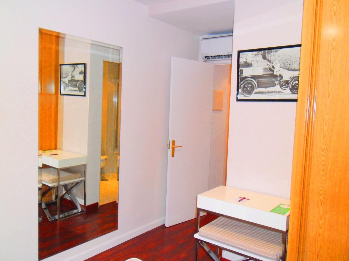 Hotel Escuela มาดริด ภายนอก รูปภาพ